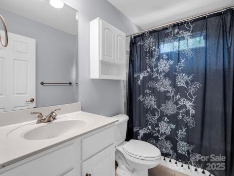 89 Victoria Park Drive Hendersonville NC 28792