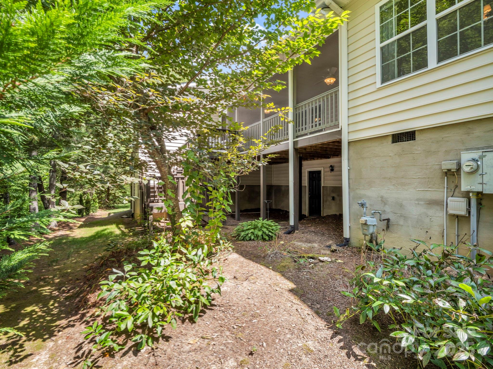 89 Victoria Park Drive Hendersonville NC 28792