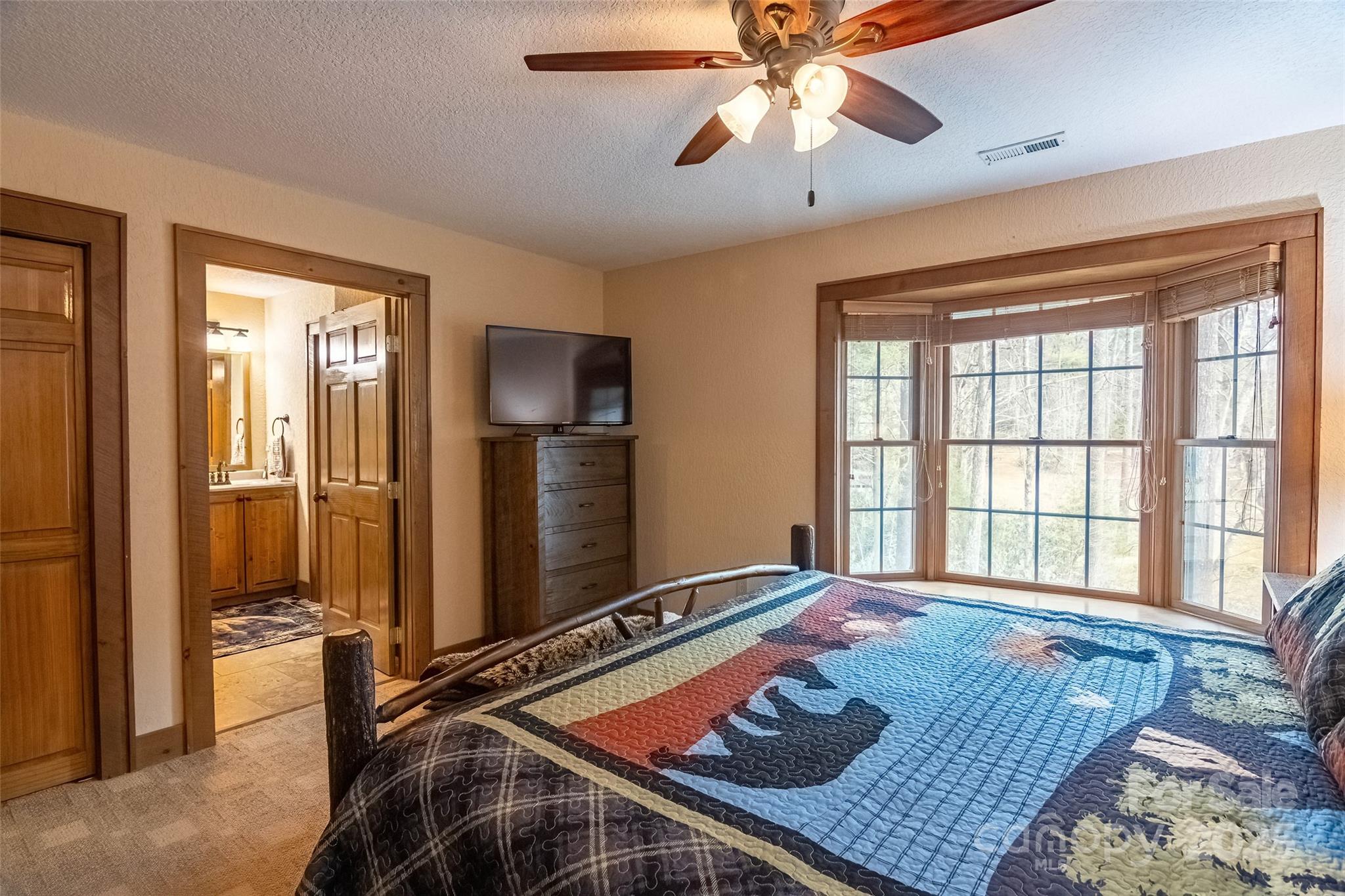 620 Sapphire Valley Road Cashiers NC 28717