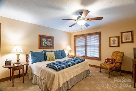620 Sapphire Valley Road Cashiers NC 28717