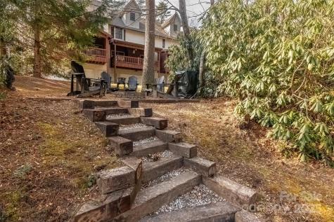 620 Sapphire Valley Road Cashiers NC 28717