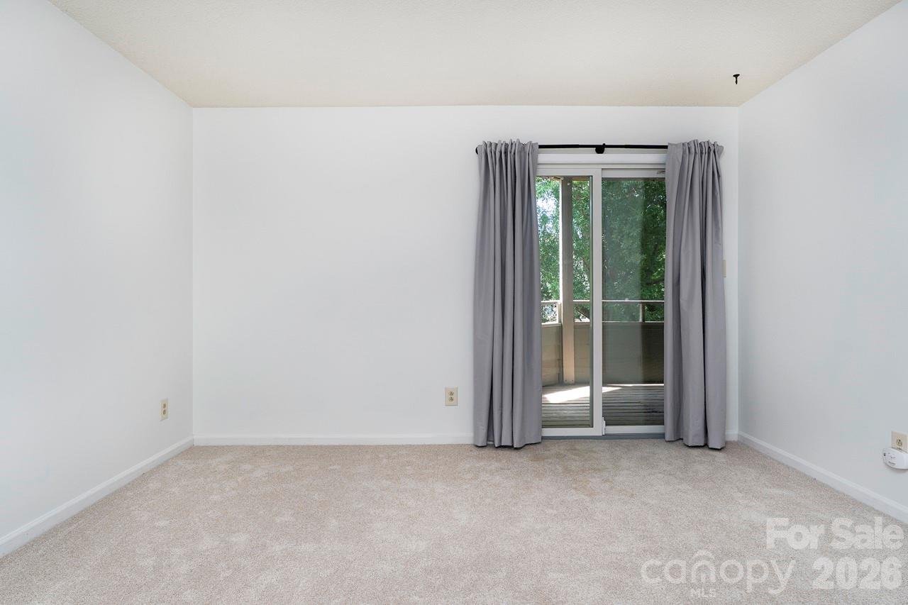 2536 Stradbrook Drive Charlotte NC 28210