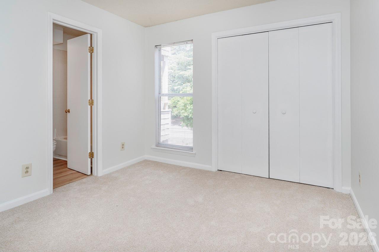 2536 Stradbrook Drive Charlotte NC 28210