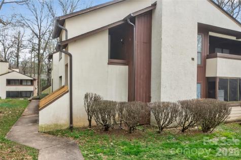 7302 Winery Lane Charlotte NC 28227