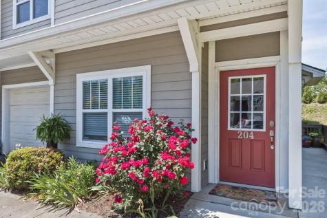 123 Foxden Drive Fletcher NC 28732