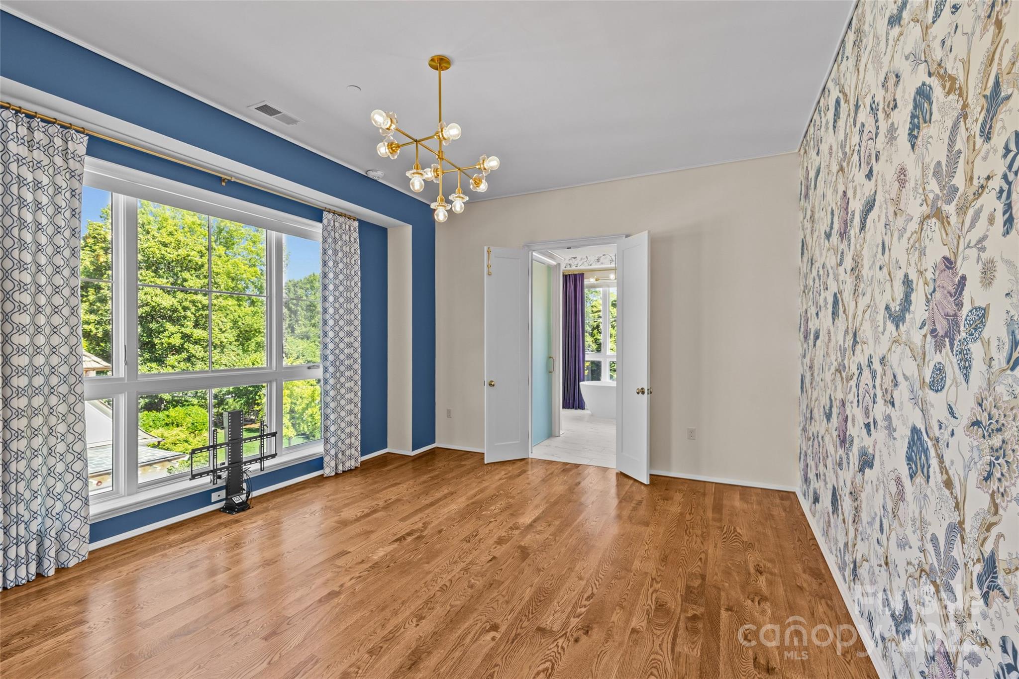 1172 Queens Road Charlotte NC 28207