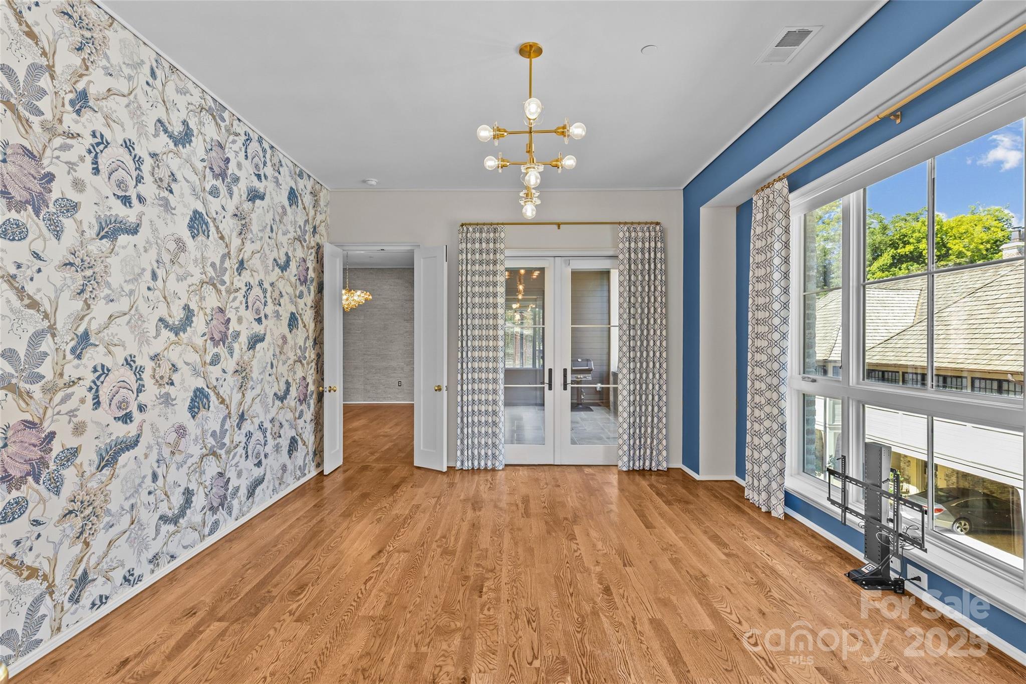 1172 Queens Road Charlotte NC 28207