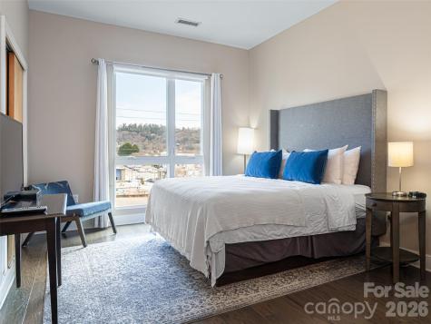 45 Asheland Avenue Asheville NC 28801
