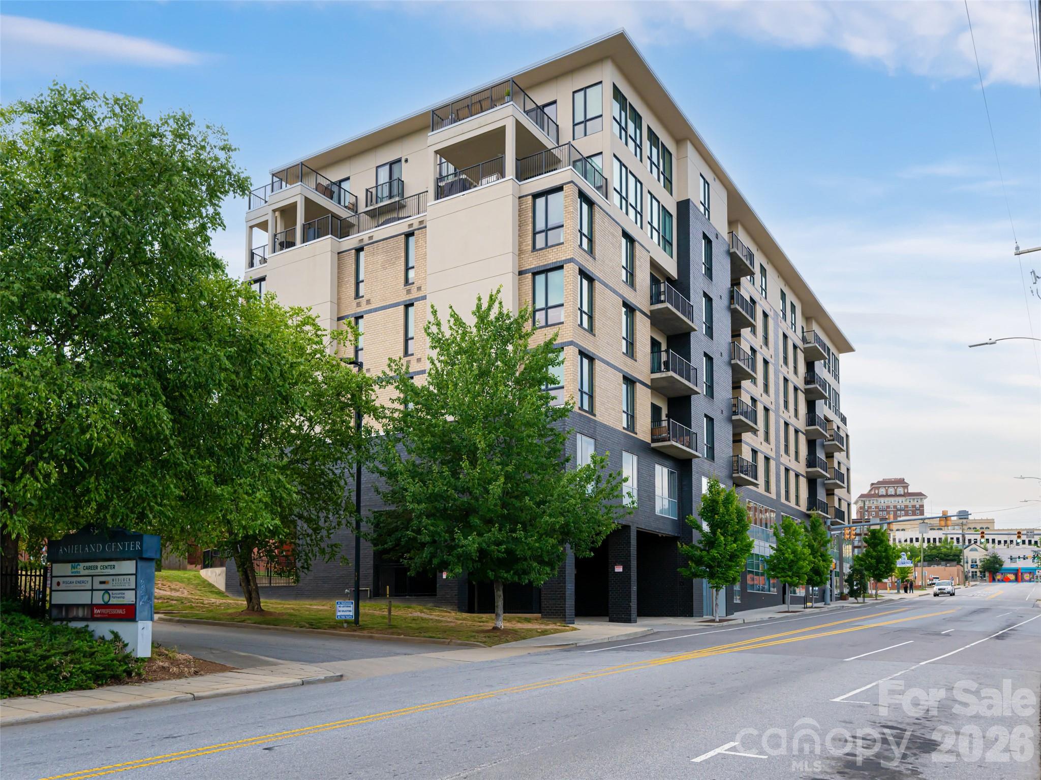 45 Asheland Avenue Asheville NC 28801