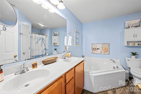 50 Farington Circle Fletcher NC 28732