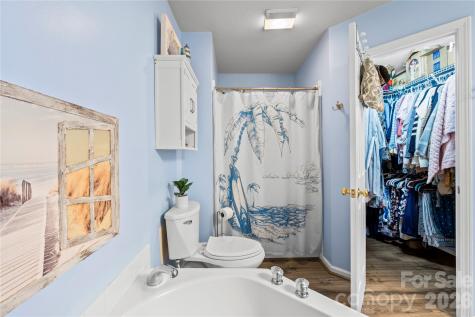 50 Farington Circle Fletcher NC 28732