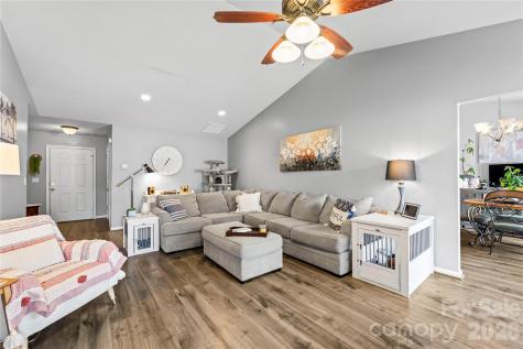 50 Farington Circle Fletcher NC 28732