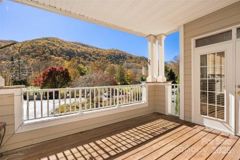 91 Glenview Lane Maggie Valley NC 28751