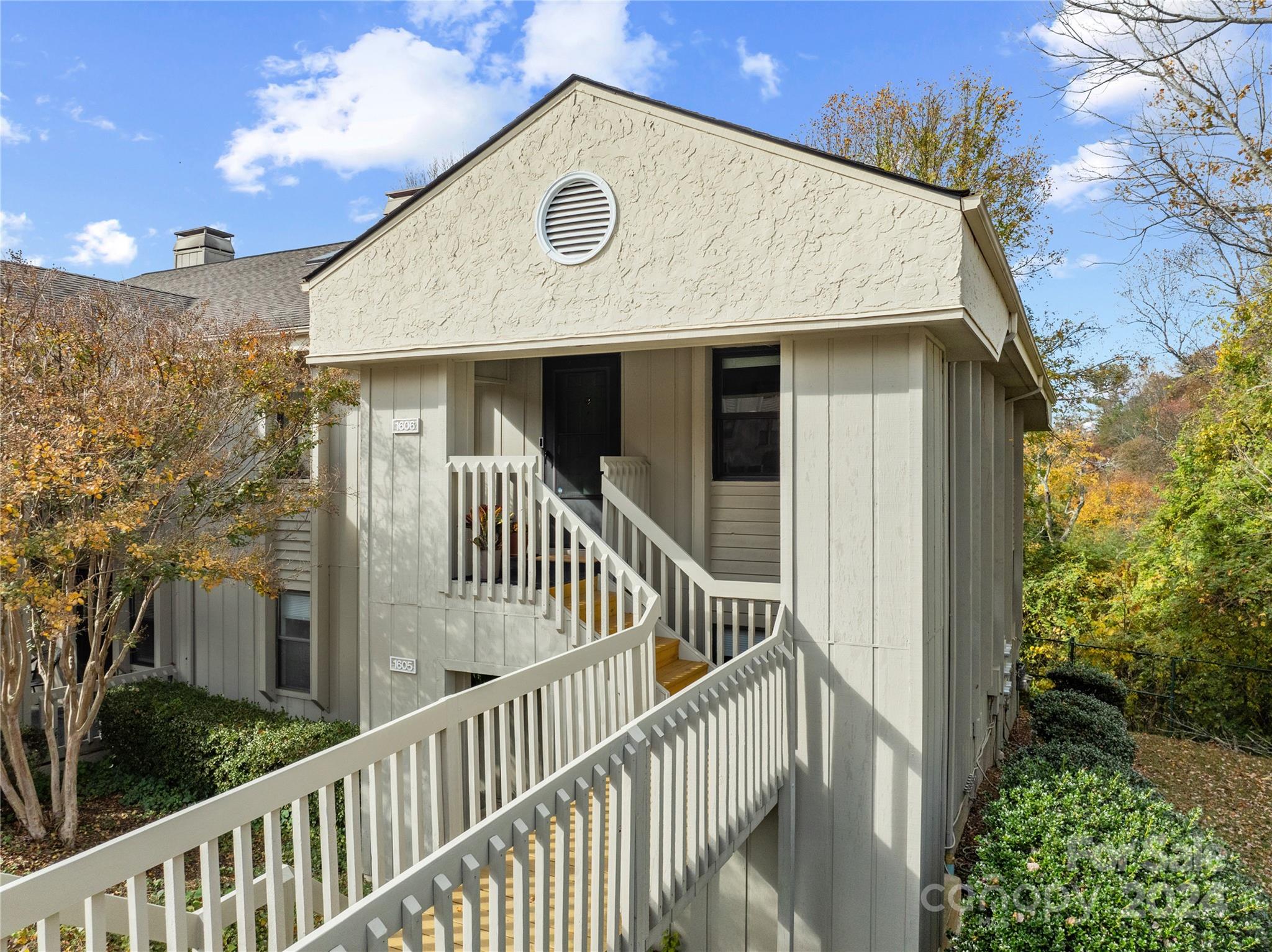1606 Abbey Circle Asheville NC 28805