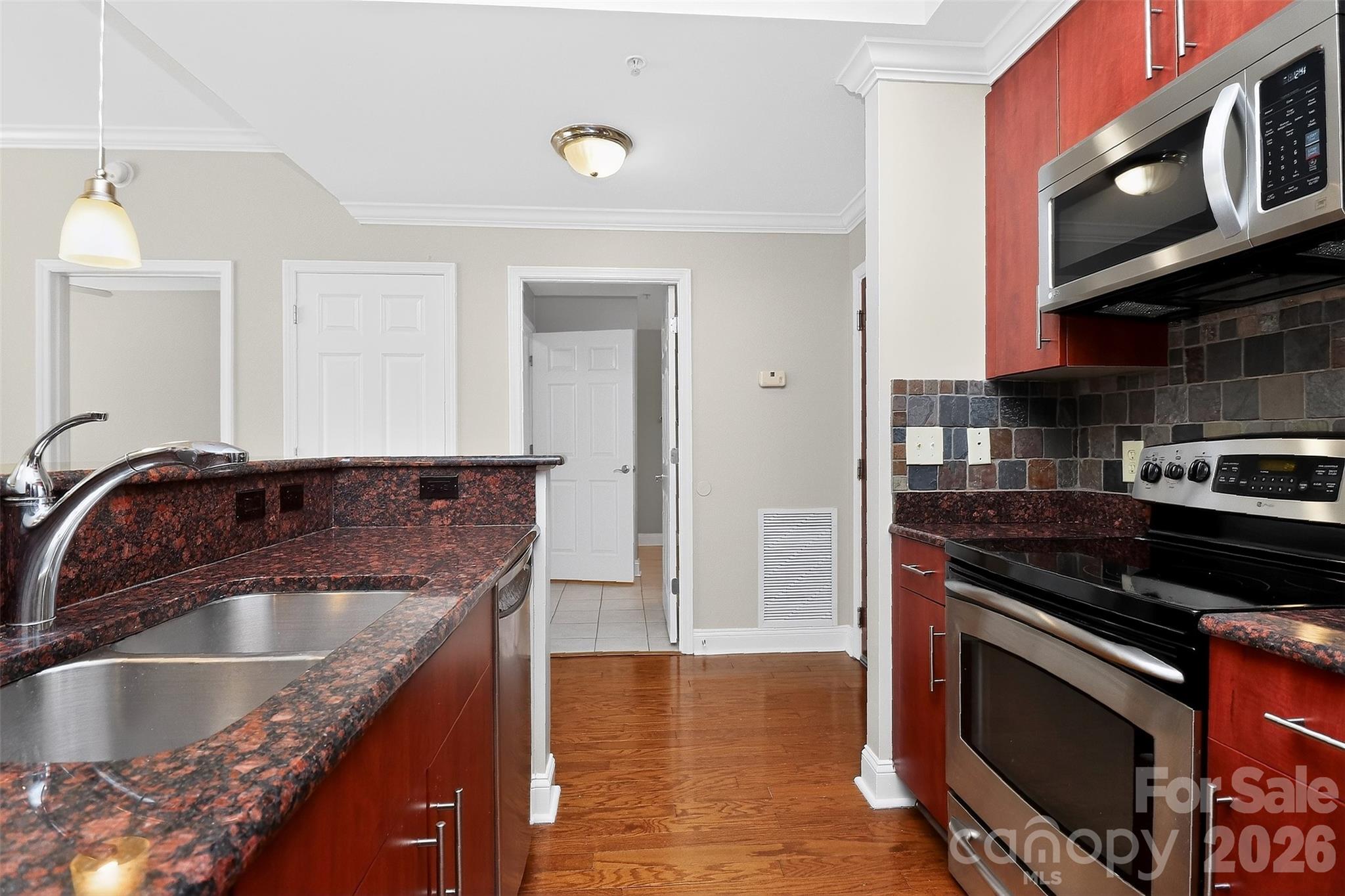 300 W 5th Street W Charlotte NC 28202
