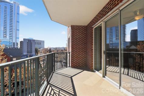 300 W 5th Street W Charlotte NC 28202