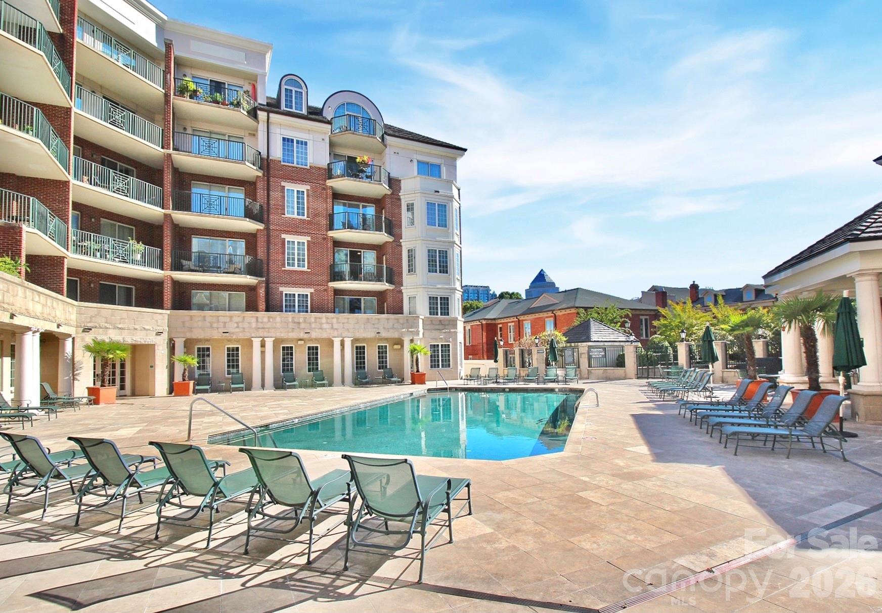 300 W 5th Street W Charlotte NC 28202