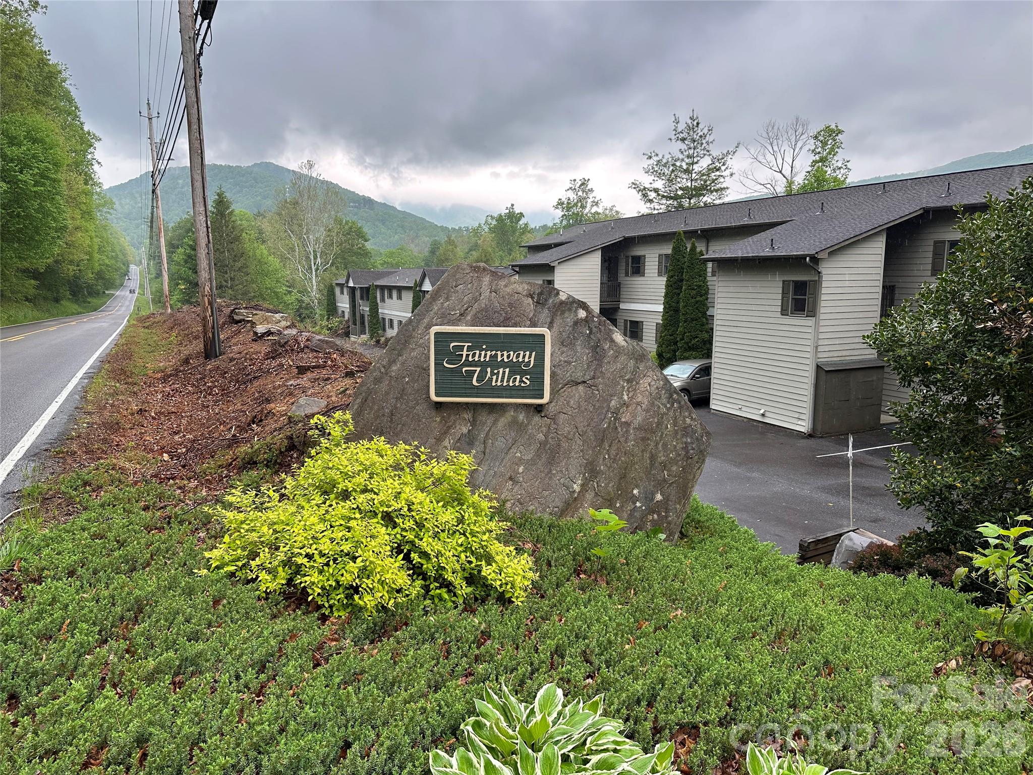 11014 Nc 80 Highway S Burnsville NC 28714