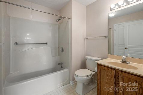 4805 Breakers Lane Asheville NC 28806