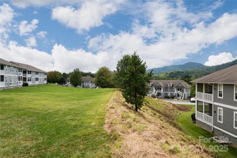 4805 Breakers Lane Asheville NC 28806