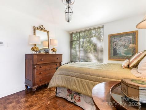 1300 Queens Road Charlotte NC 28207