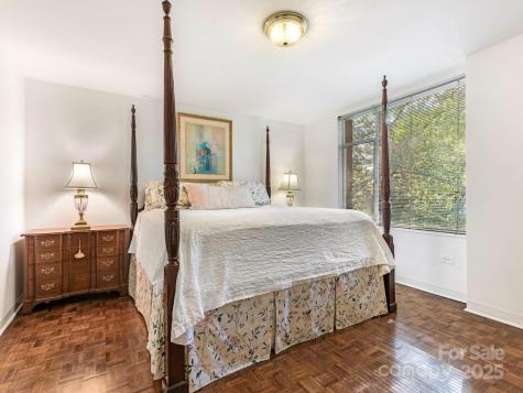 1300 Queens Road Charlotte NC 28207