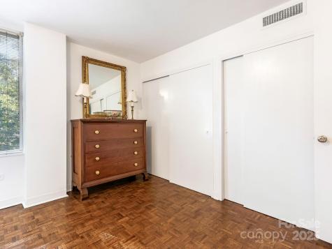 1300 Queens Road Charlotte NC 28207