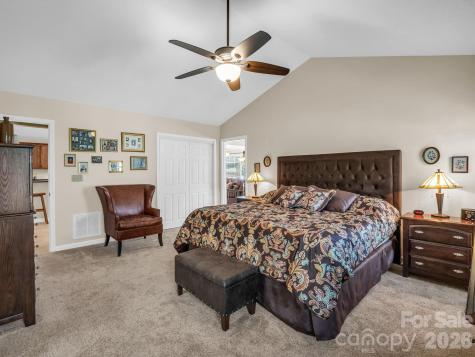 53 Barn Owl Way Hendersonville NC 28792