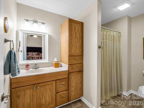 53 Barn Owl Way Hendersonville NC 28792