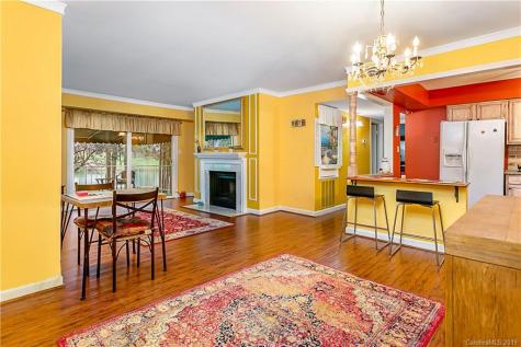 8311 Meadow Lakes Drive Charlotte NC 28210