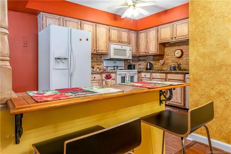 8311 Meadow Lakes Drive Charlotte NC 28210