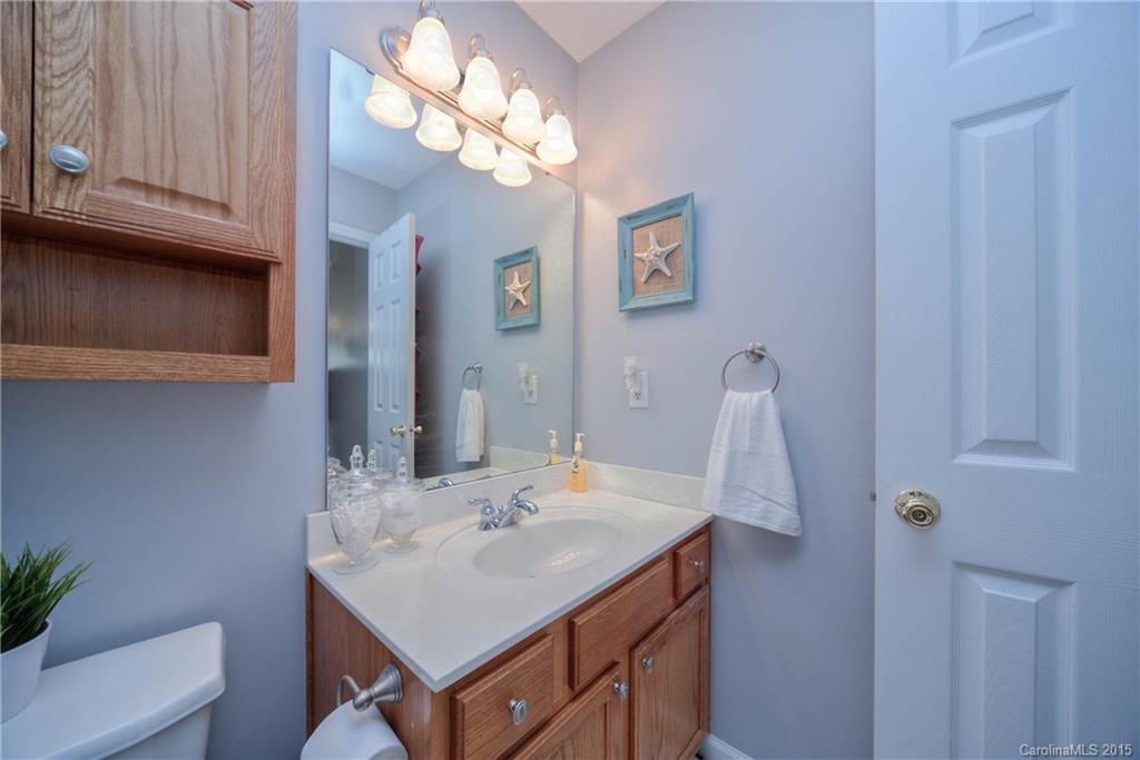 7547 Pilot Cove Court Denver NC 28037