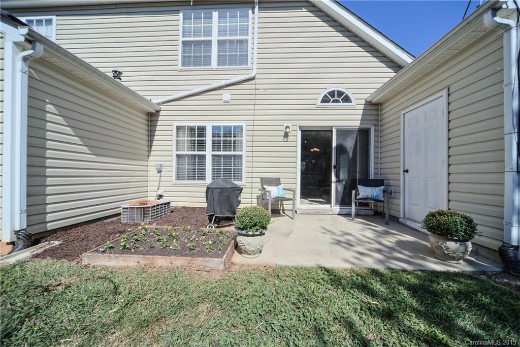 7547 Pilot Cove Court Denver NC 28037