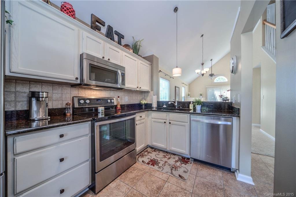 7547 Pilot Cove Court Denver NC 28037