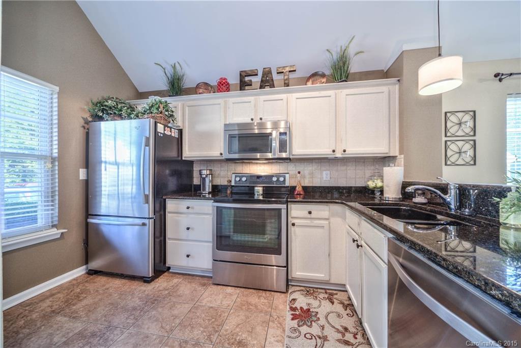 7547 Pilot Cove Court Denver NC 28037