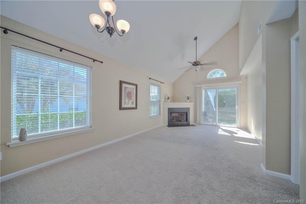 7547 Pilot Cove Court Denver NC 28037