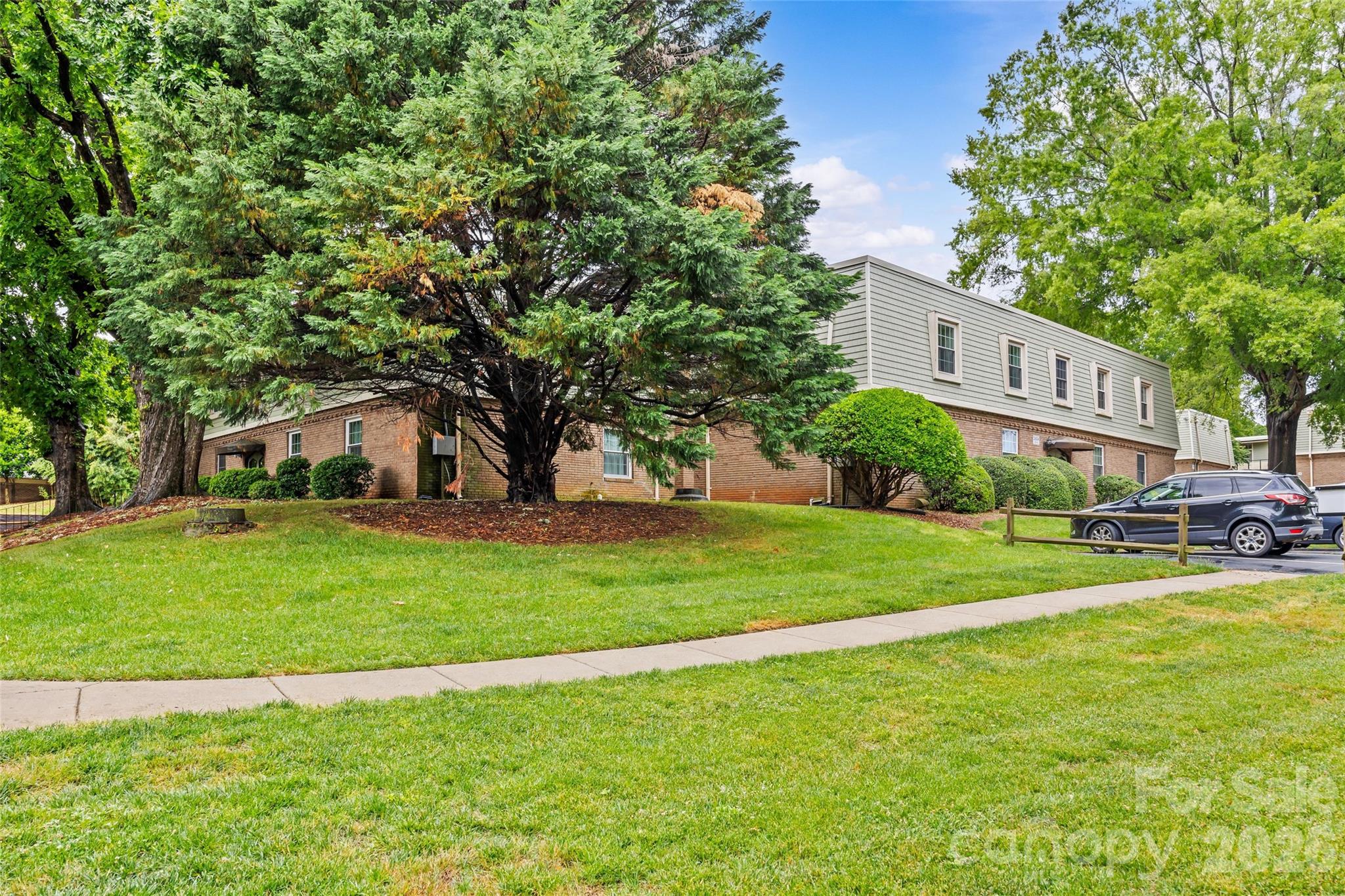 2604 Park Road Charlotte NC 28209