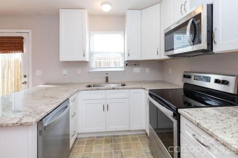 30 Chesire Way Fletcher NC 28732