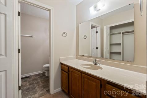 239 13th Avenue Place NW Hickory NC 28601