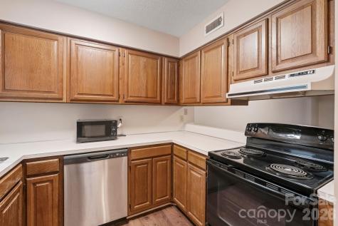 239 13th Avenue Place NW Hickory NC 28601