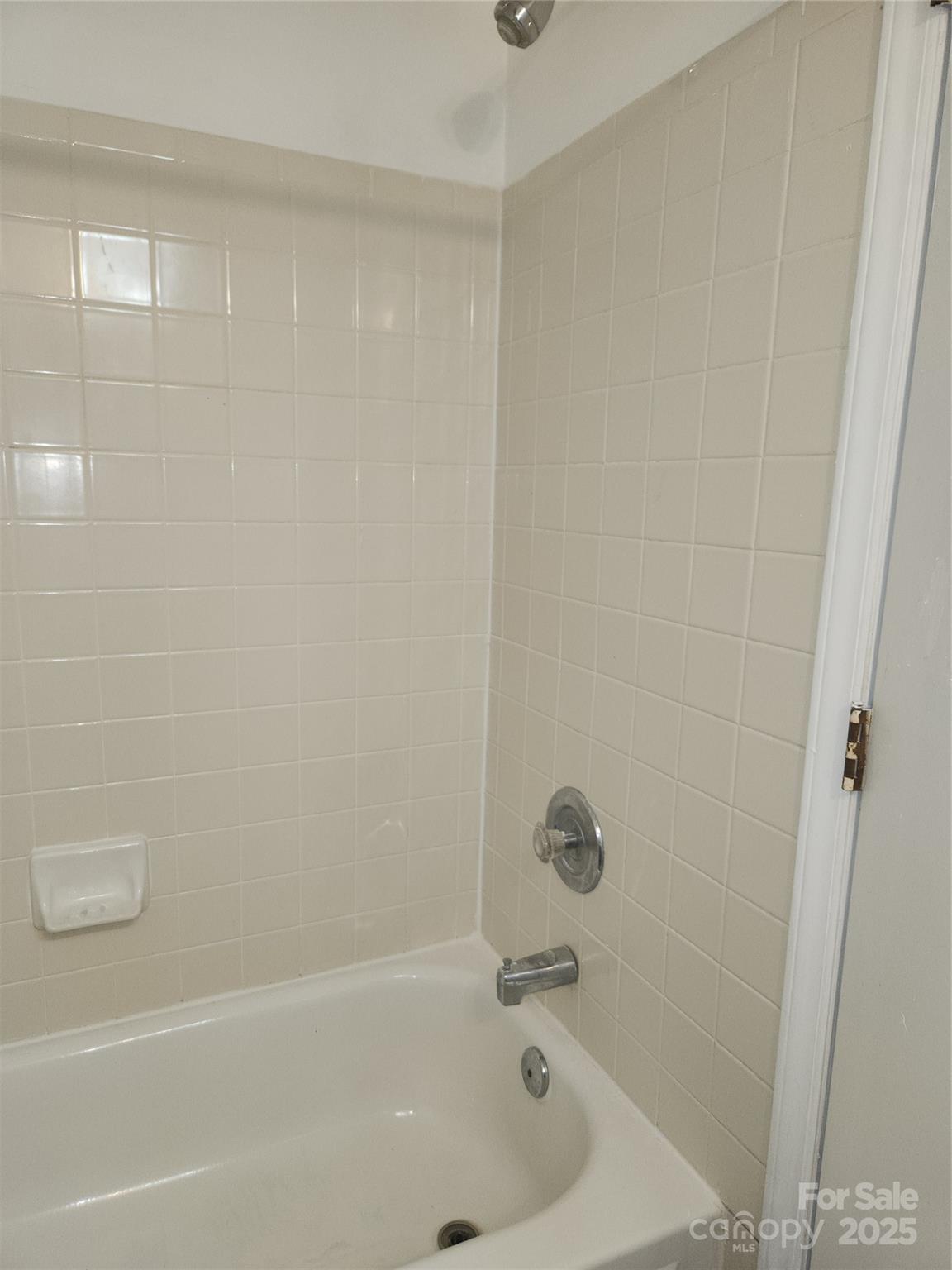 1614-H Arlyn Circle Charlotte NC 28213
