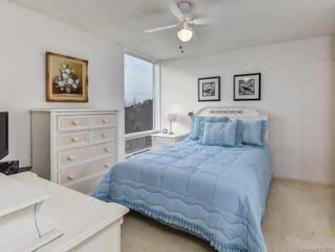 647 Town Mountain Road Asheville NC 28804