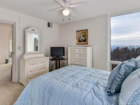 647 Town Mountain Road Asheville NC 28804