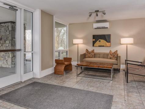 647 Town Mountain Road Asheville NC 28804