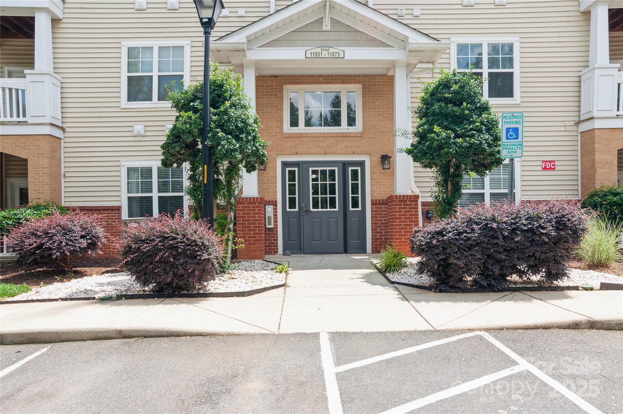 11863 Ridgeway Park Drive Charlotte NC 28277