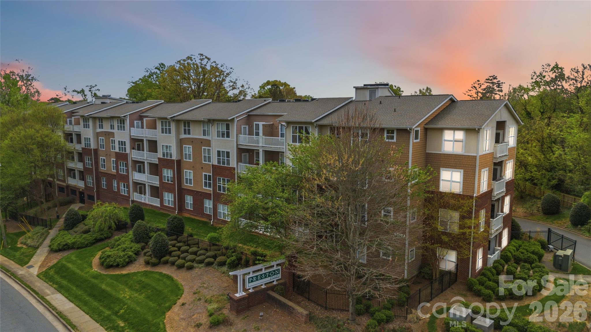 1000 E Woodlawn Road Charlotte NC 28209