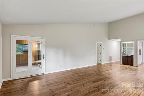 405 Wild Oak Lane Hendersonville NC 28791