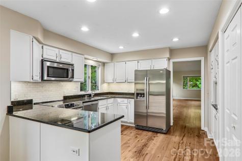 405 Wild Oak Lane Hendersonville NC 28791