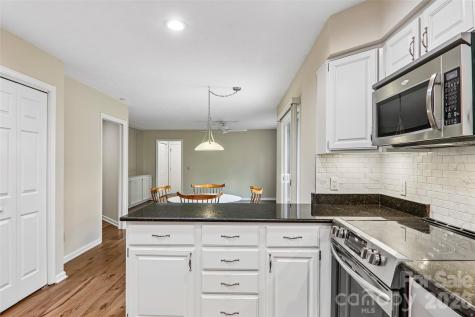 405 Wild Oak Lane Hendersonville NC 28791