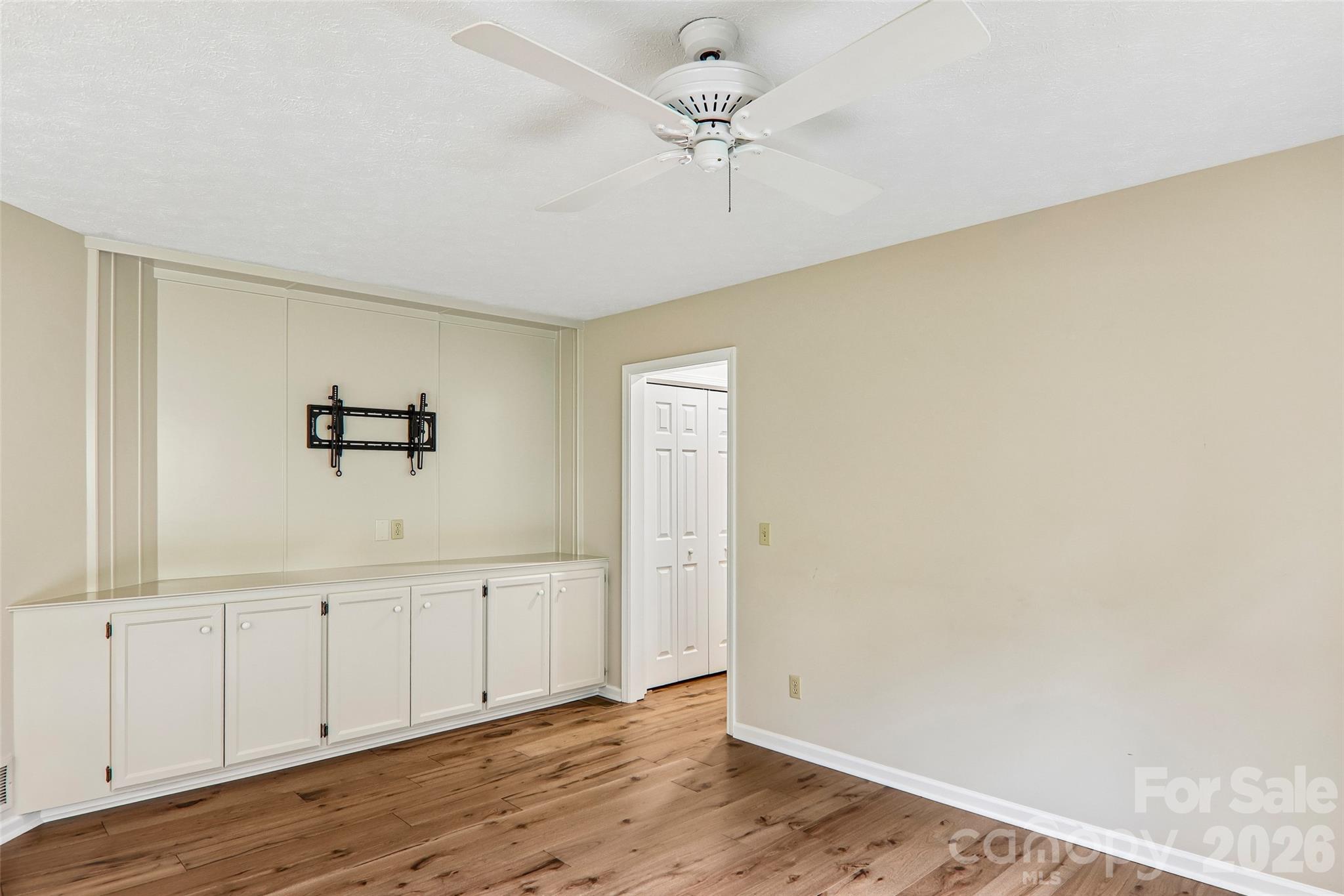 405 Wild Oak Lane Hendersonville NC 28791